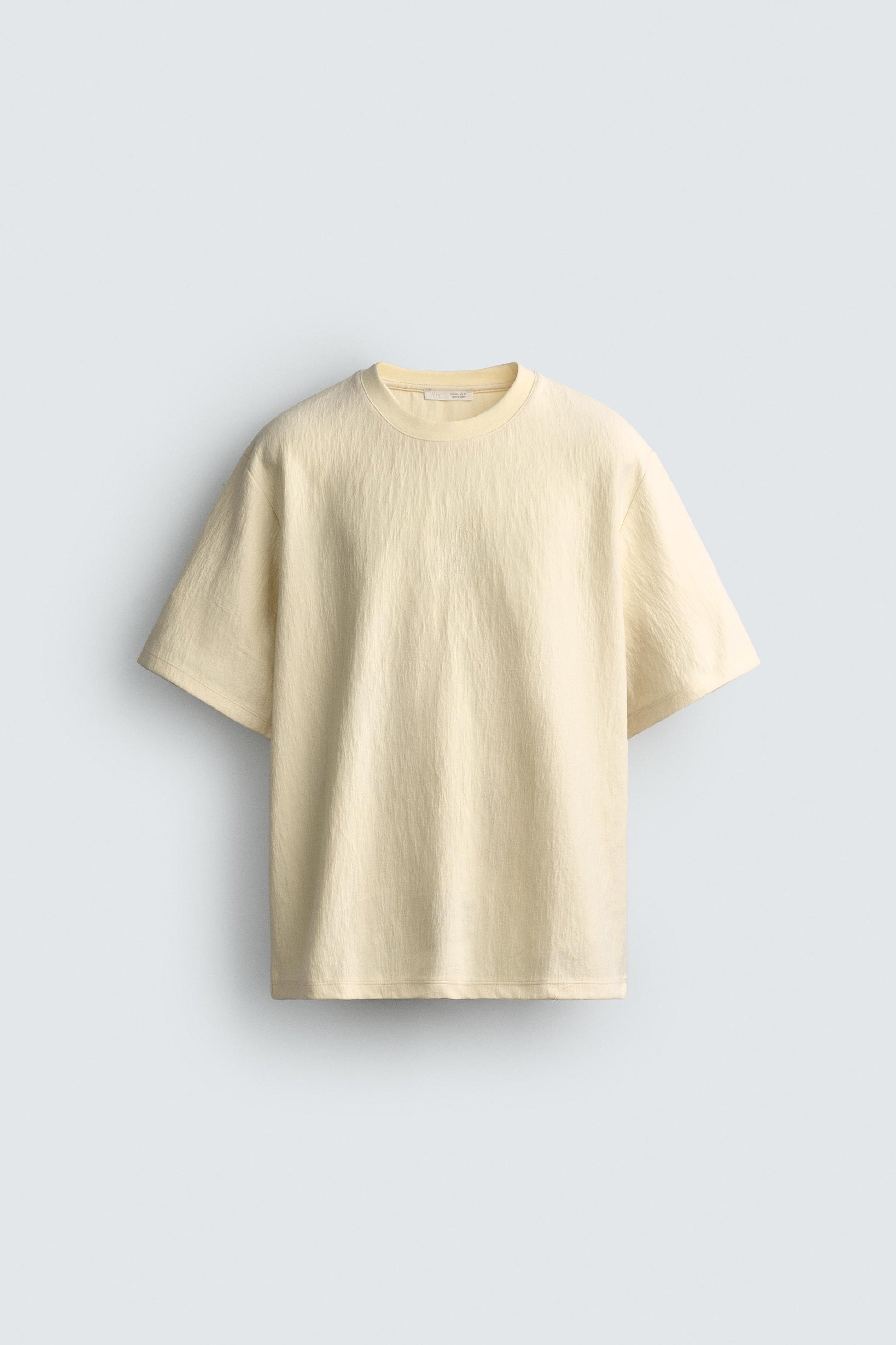 T-SHIRT RELAXED FIT ESTRUTURADA