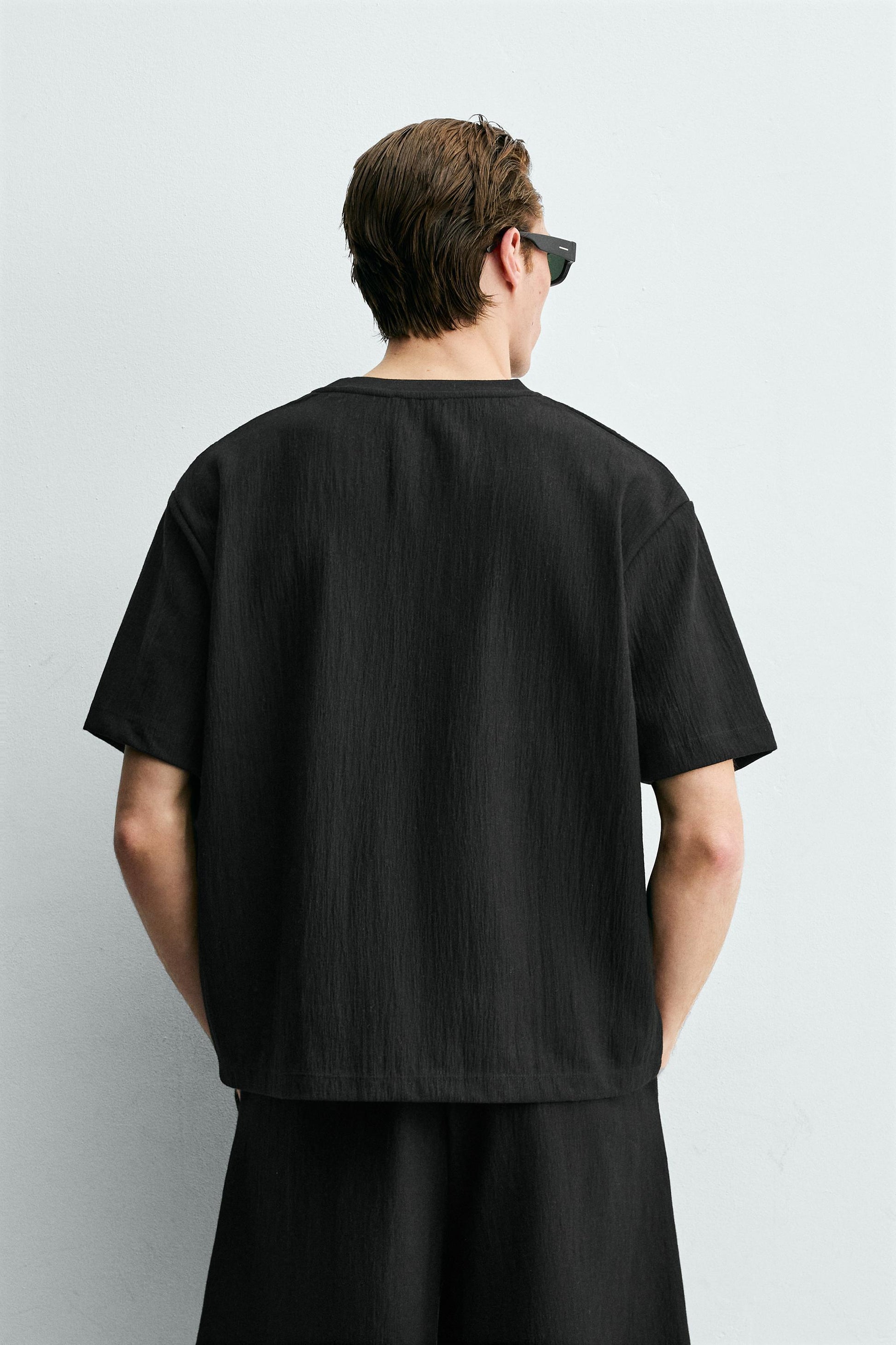 T-SHIRT RELAXED FIT ESTRUTURADA