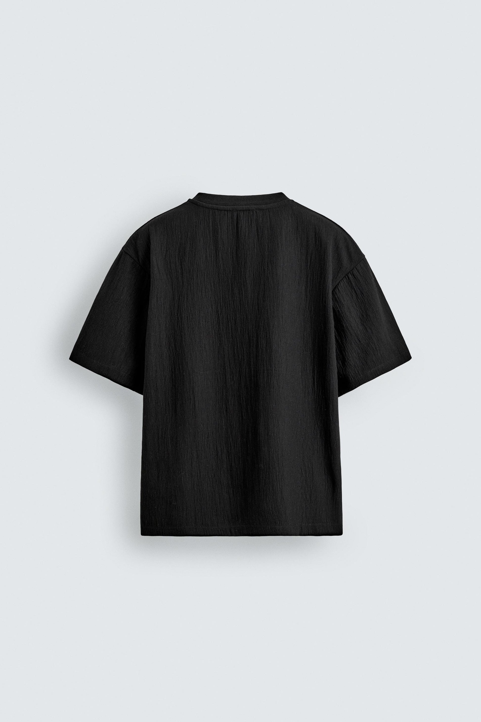 T-SHIRT RELAXED FIT ESTRUTURADA