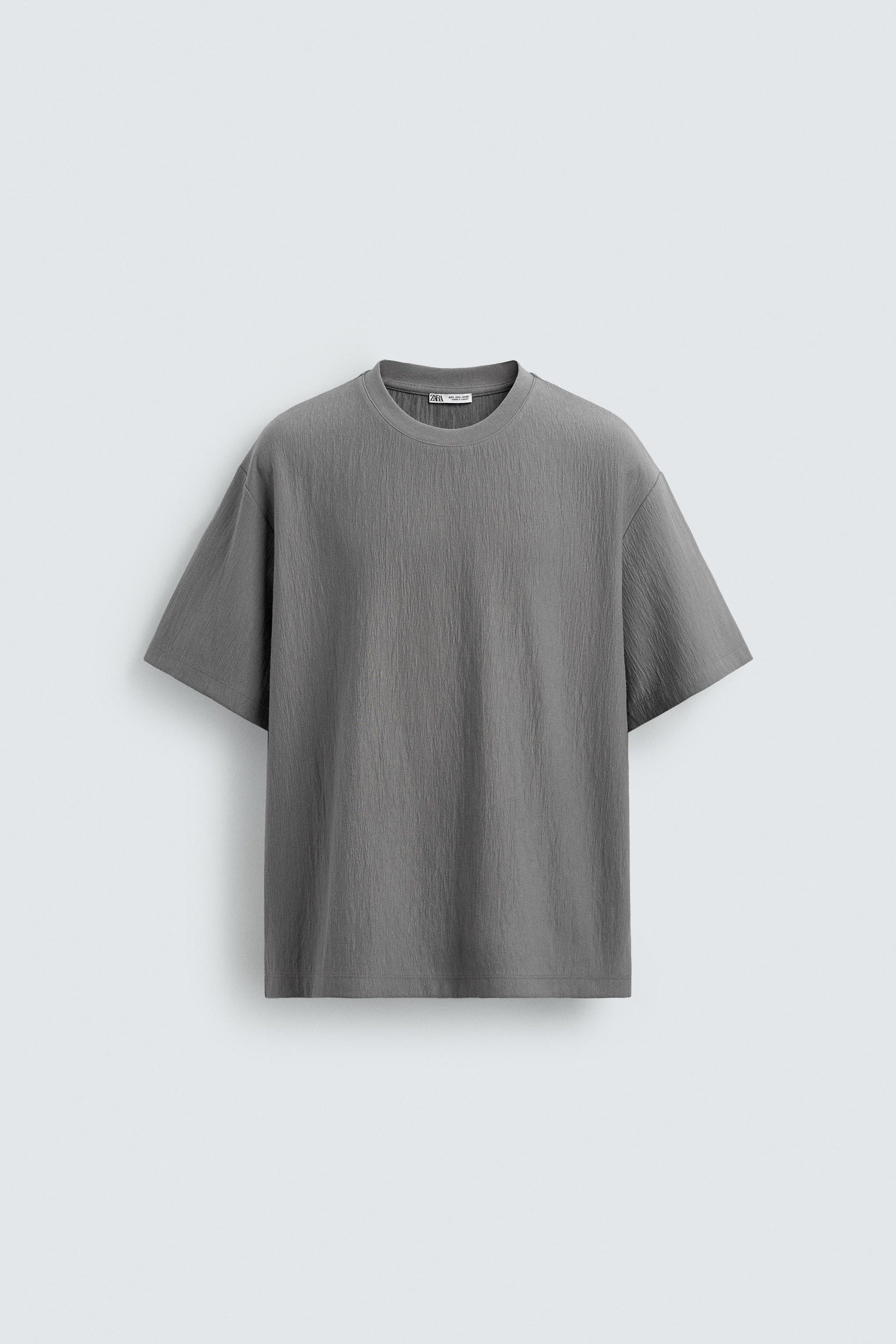 T-SHIRT RELAXED FIT ESTRUTURADA