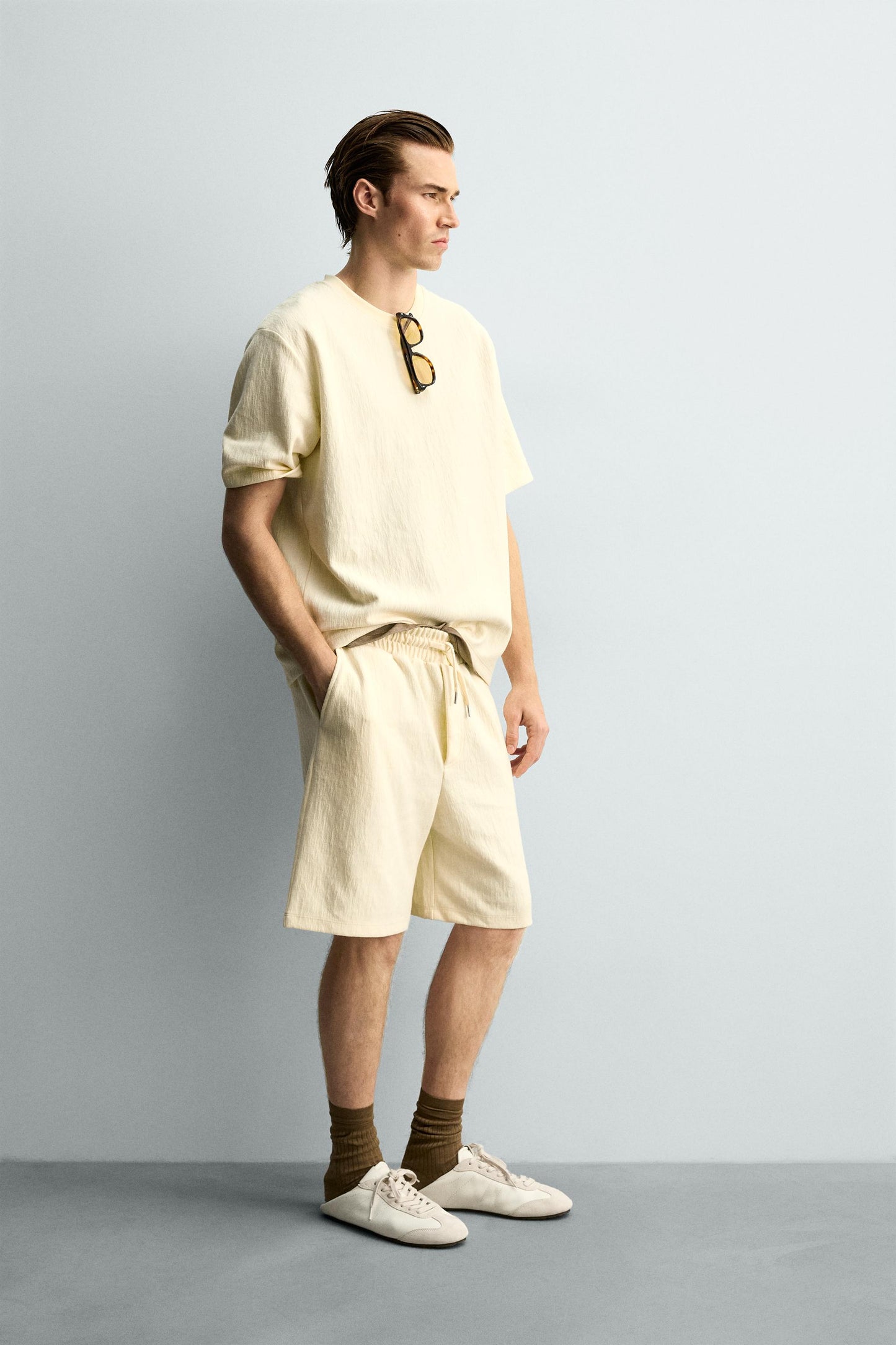 CALÇÕES BERMUDA JOGGER COM ESTRUTURA