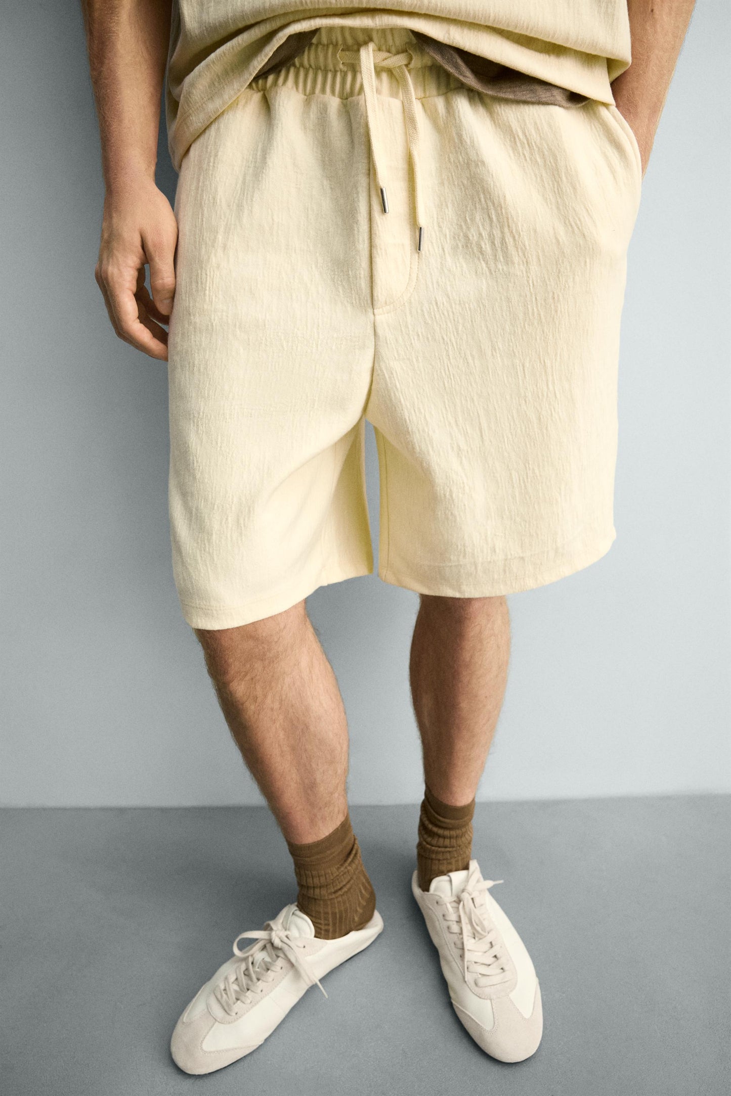 CALÇÕES BERMUDA JOGGER COM ESTRUTURA
