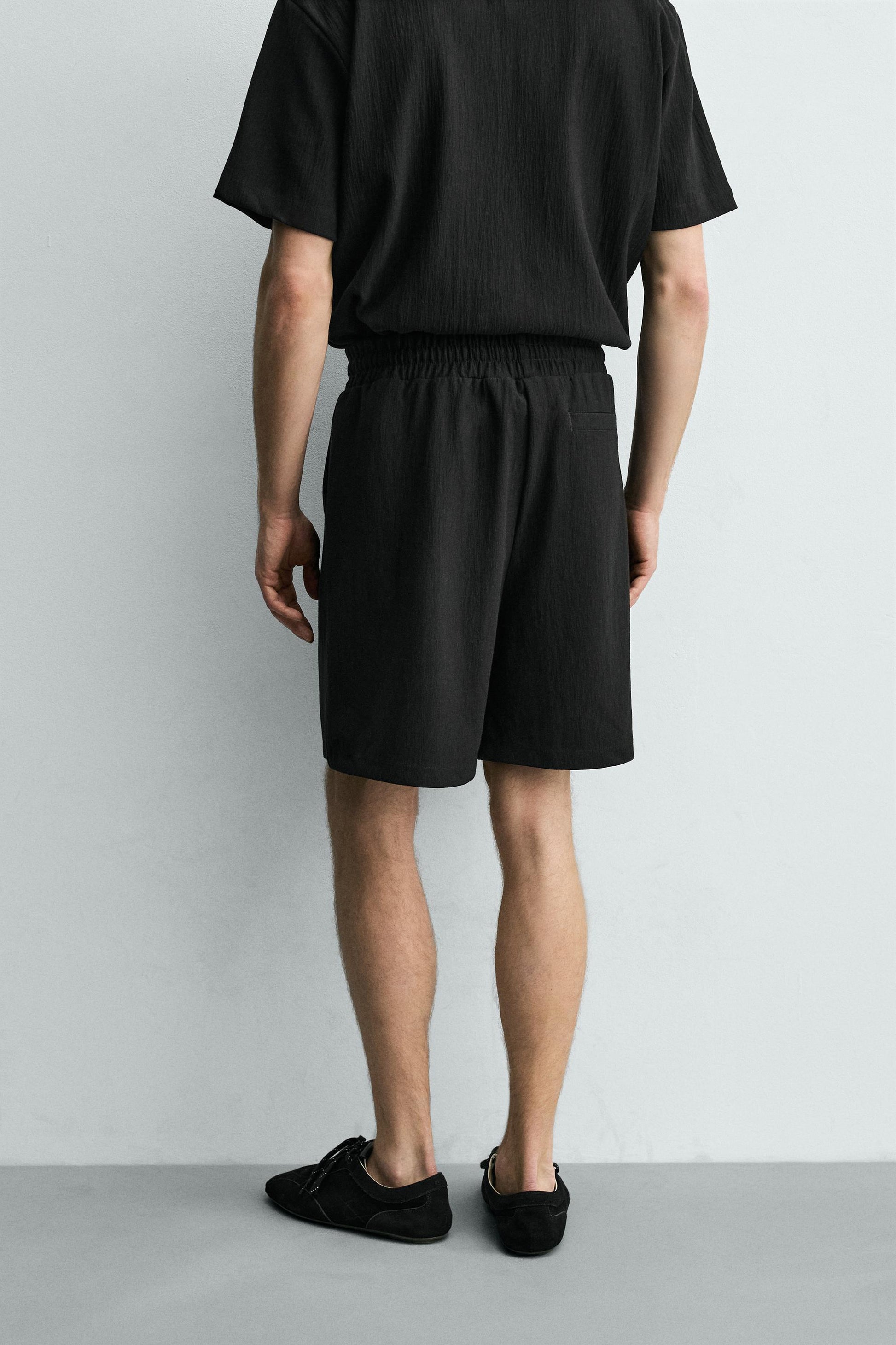CALÇÕES BERMUDA JOGGER COM ESTRUTURA