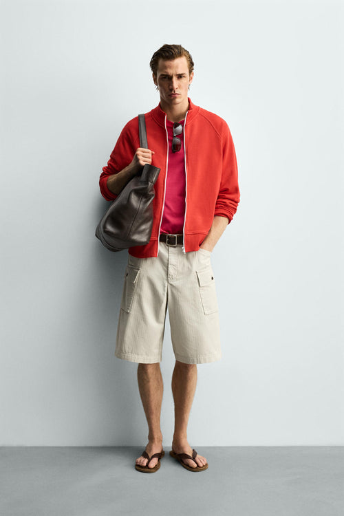 SWEATSHIRT RELAX FIT COM ZIP EM CONTRASTE