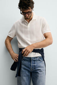 POLO REGULAR FIT JACQUARD ÀS RISCAS