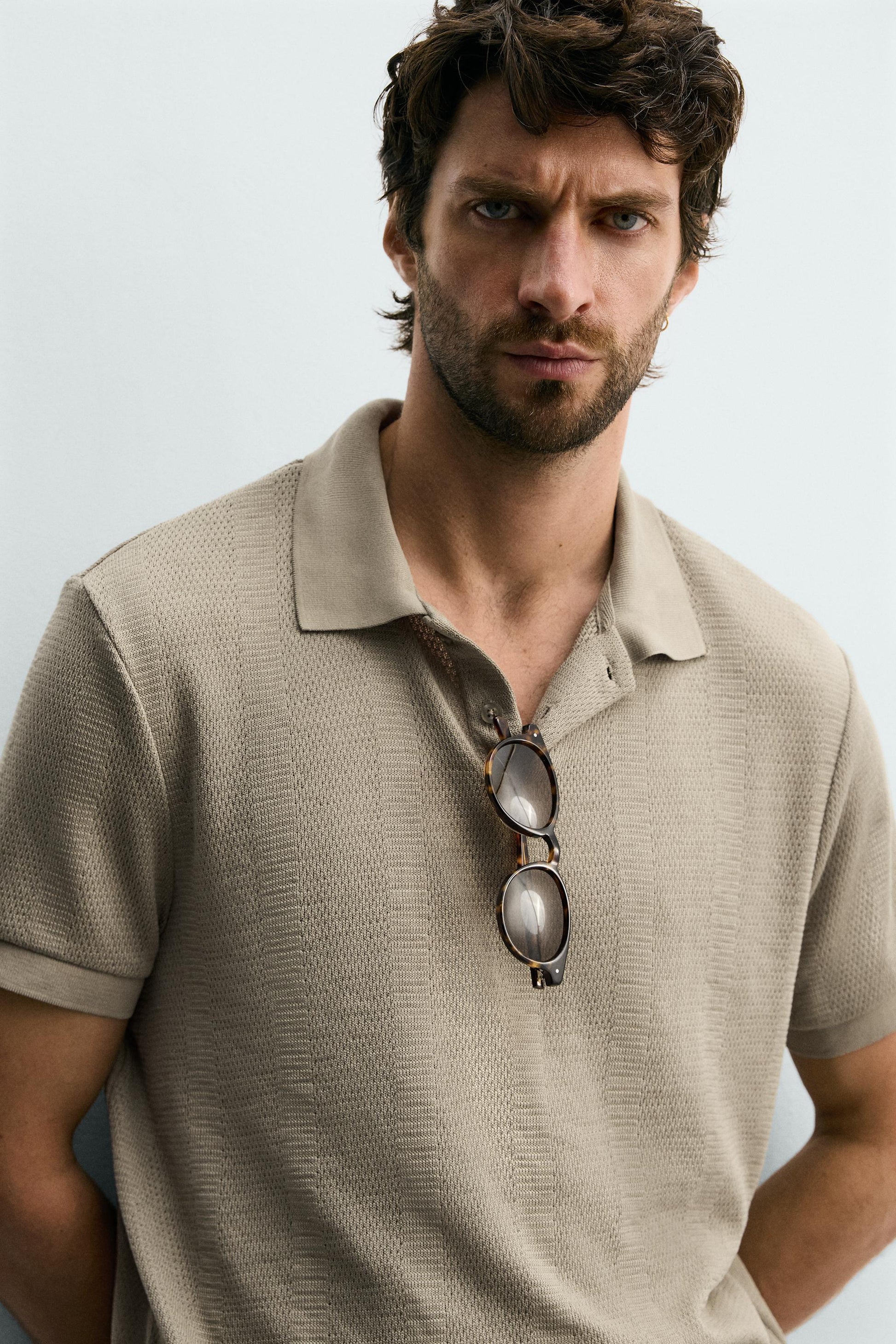 POLO REGULAR FIT JACQUARD ÀS RISCAS
