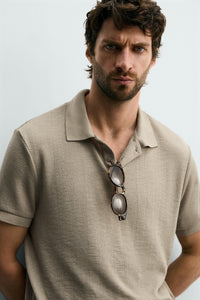 POLO REGULAR FIT JACQUARD ÀS RISCAS
