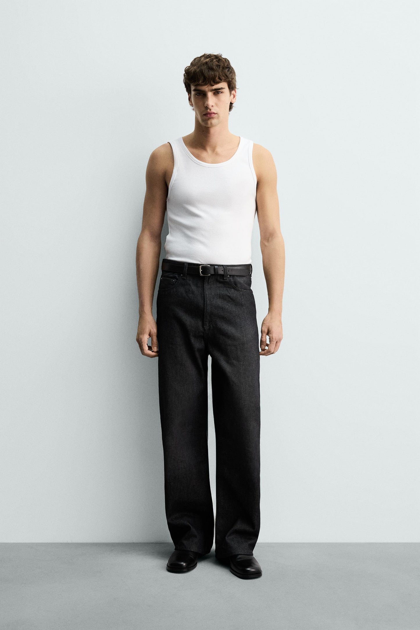 T-SHIRT TANK RIB BÁSICA