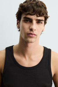 T-SHIRT TANK RIB BÁSICA