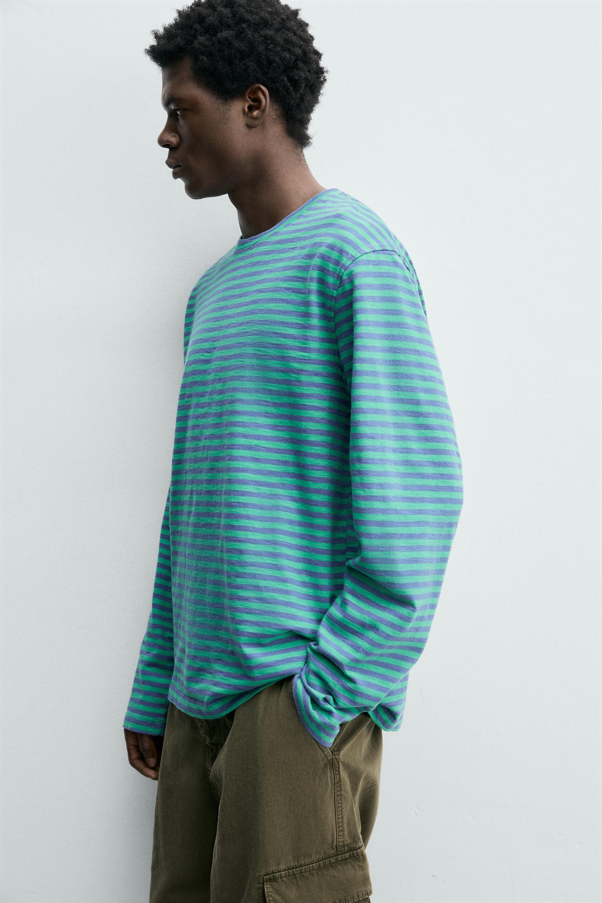 T-SHIRT RELAX FIT JACQUARD ÀS RISCAS