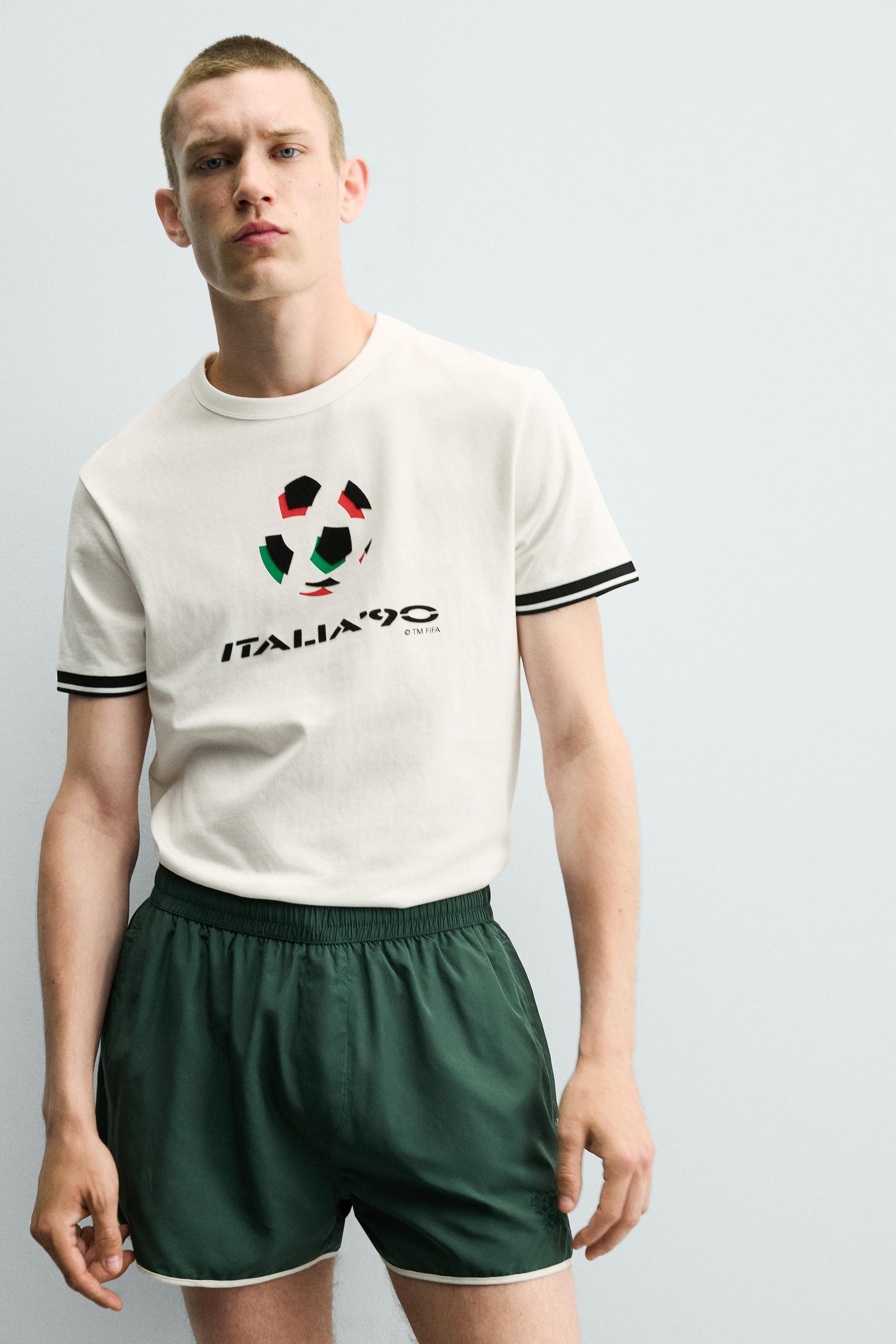 T-SHIRT CONTRASTE ITÁLIA 90 FIFA WORLD CUP™ FIFA CLASSICS