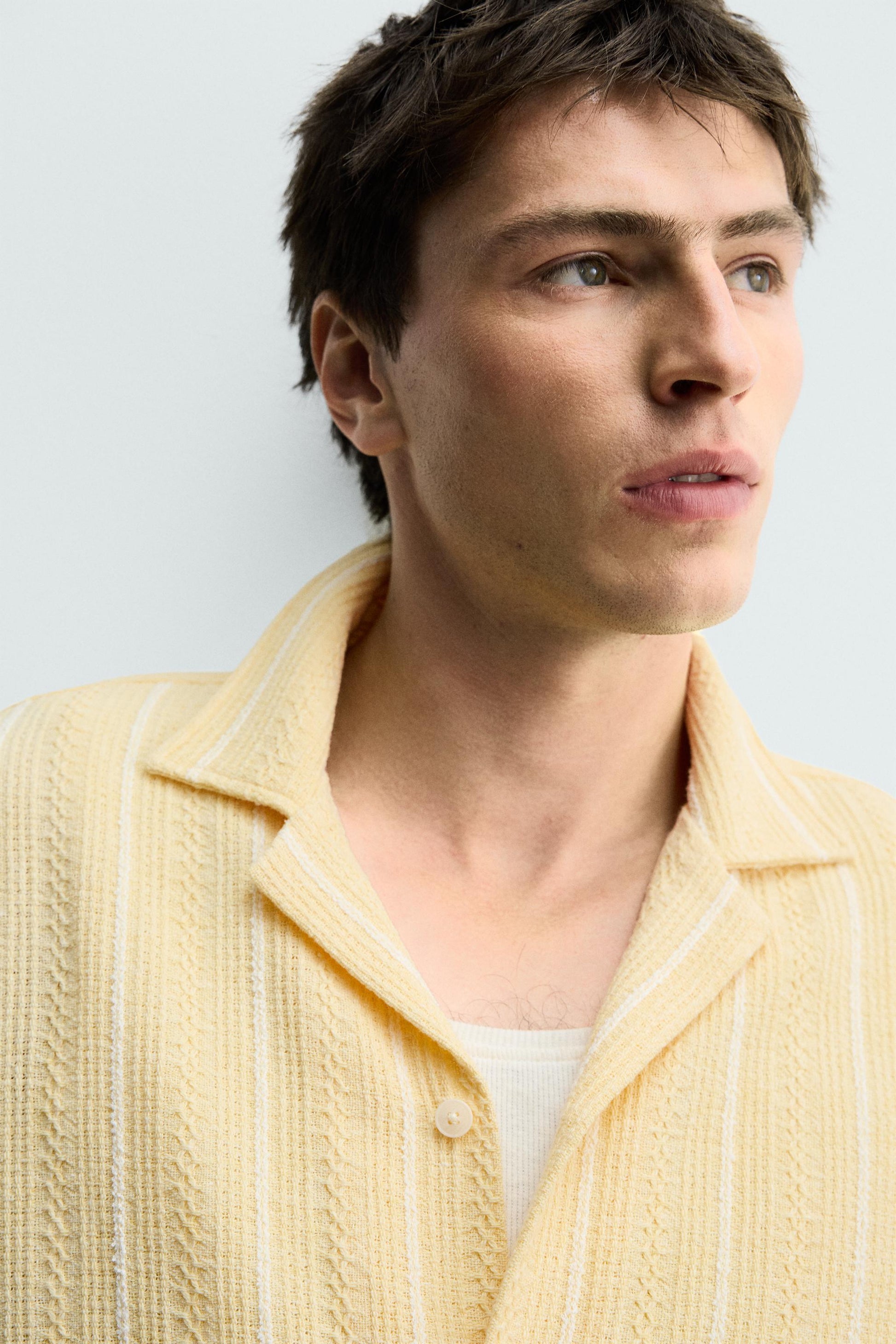 CAMISA REGULAR FIT JACQUARD ÀS RISCAS