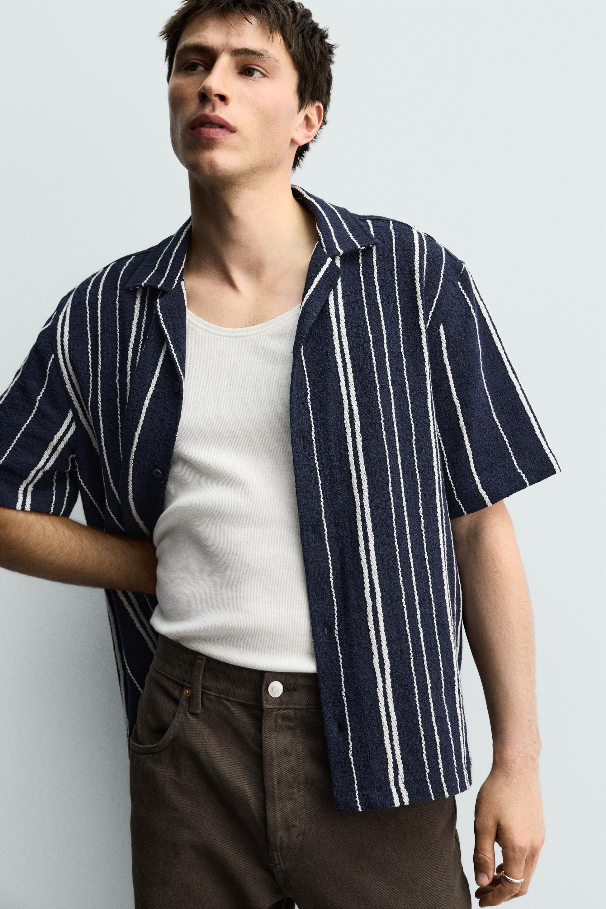CAMISA REGULAR FIT JACQUARD ÀS RISCAS