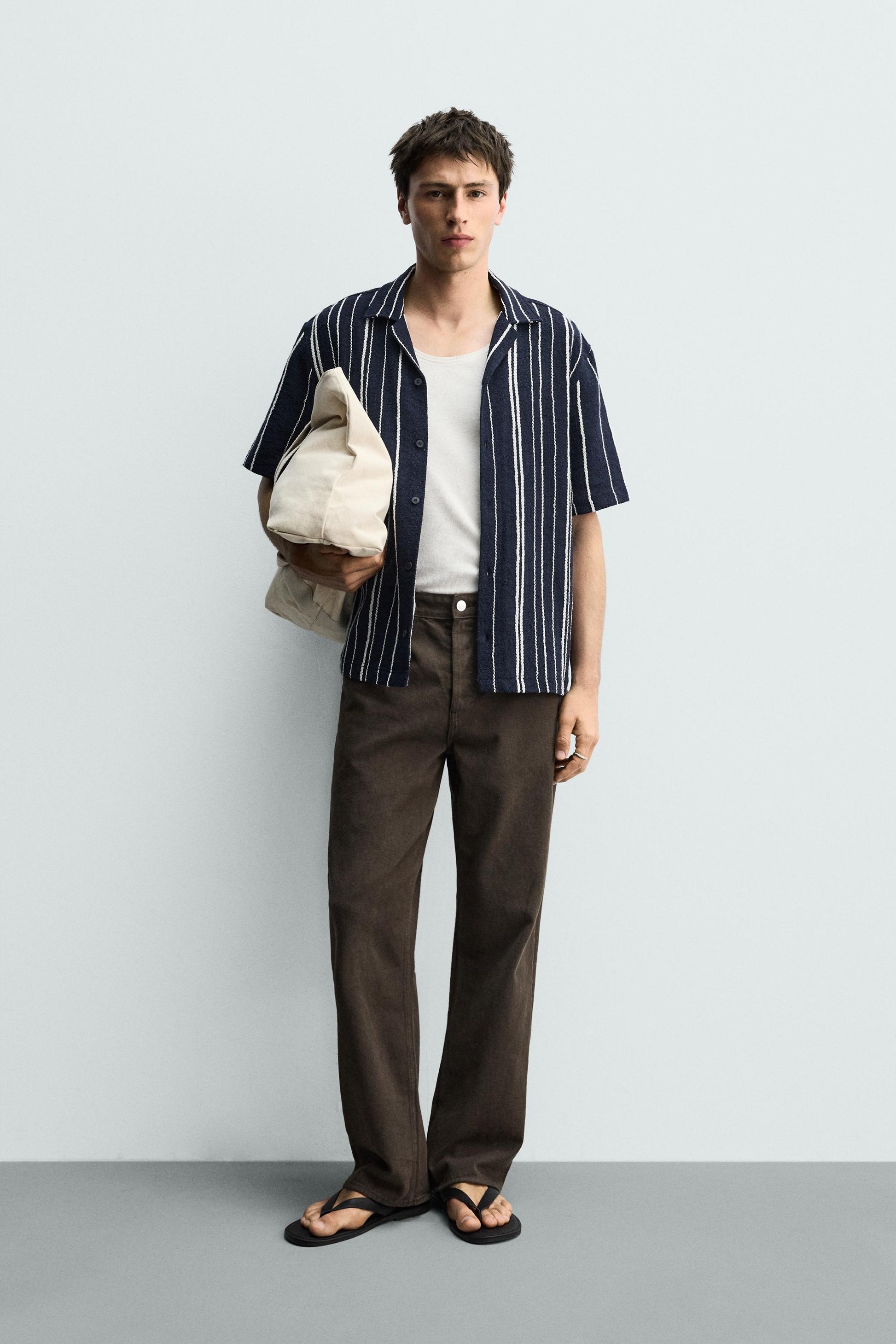 CAMISA REGULAR FIT JACQUARD ÀS RISCAS