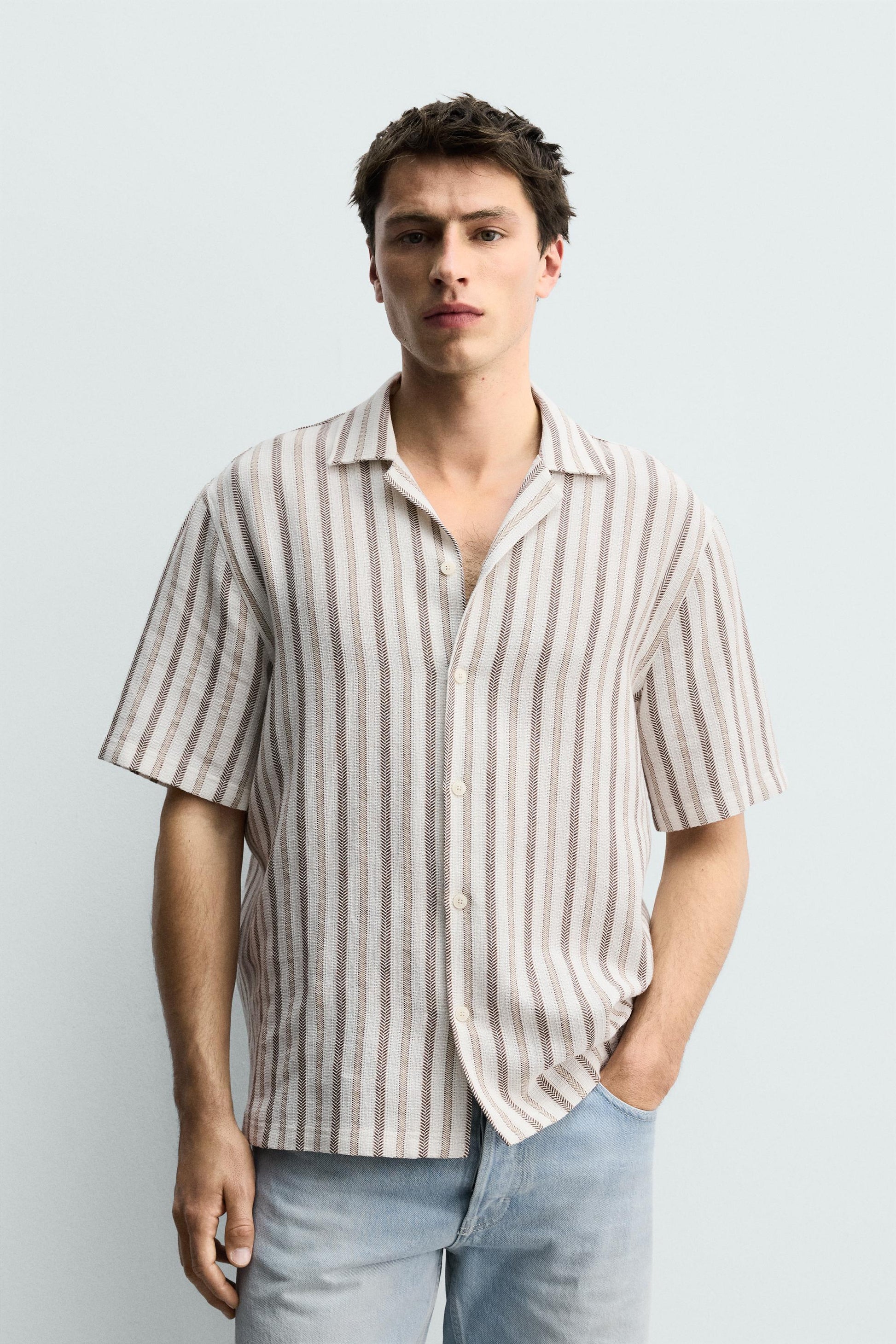 CAMISA REGULAR FIT JACQUARD ÀS RISCAS