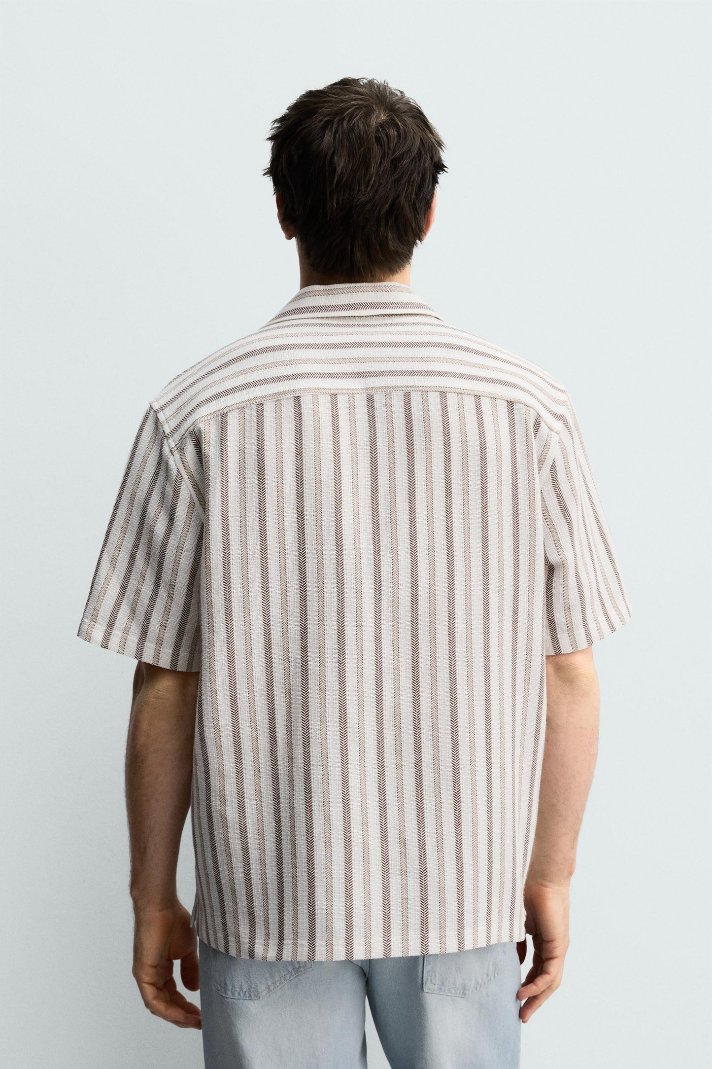 CAMISA REGULAR FIT JACQUARD ÀS RISCAS