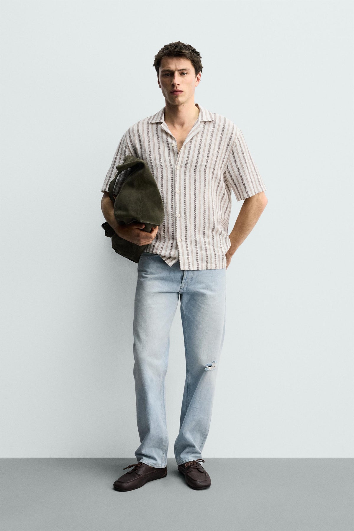 CAMISA REGULAR FIT JACQUARD ÀS RISCAS