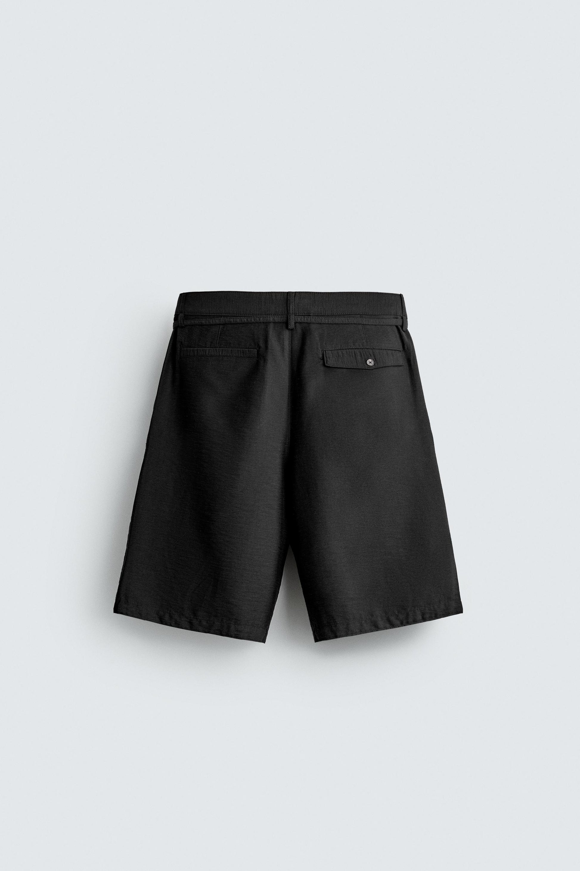 CALÇÕES BERMUDA RELAXED FIT COM PREGAS E CINTO