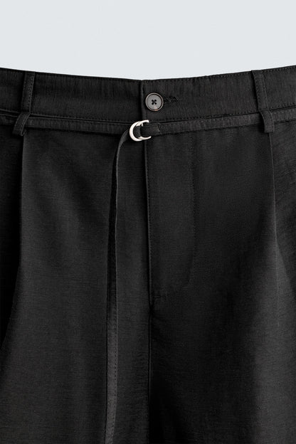 CALÇÕES BERMUDA RELAXED FIT COM PREGAS E CINTO
