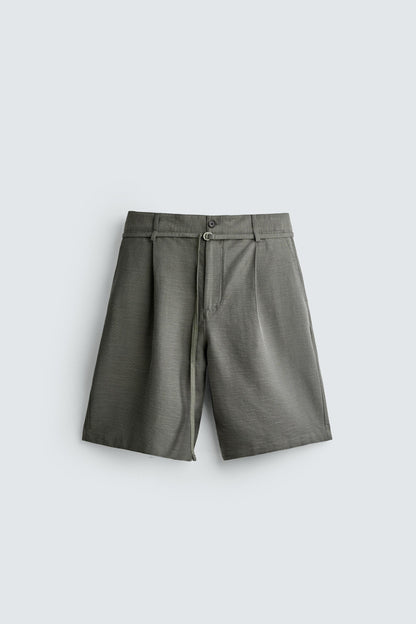 CALÇÕES BERMUDA RELAXED FIT COM PREGAS E CINTO