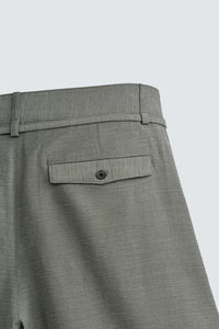 CALÇÕES BERMUDA RELAXED FIT COM PREGAS E CINTO