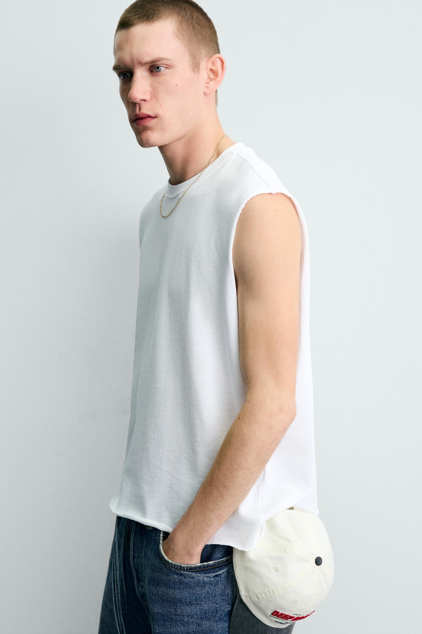 T-SHIRT DE ALÇAS EM MALHA DE ALGODÃO