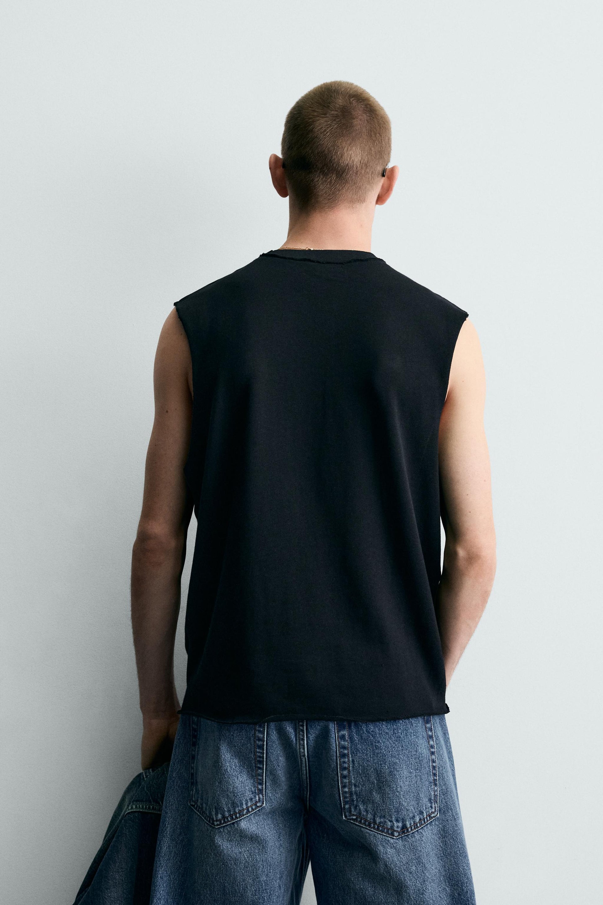 T-SHIRT DE ALÇAS EM MALHA DE ALGODÃO