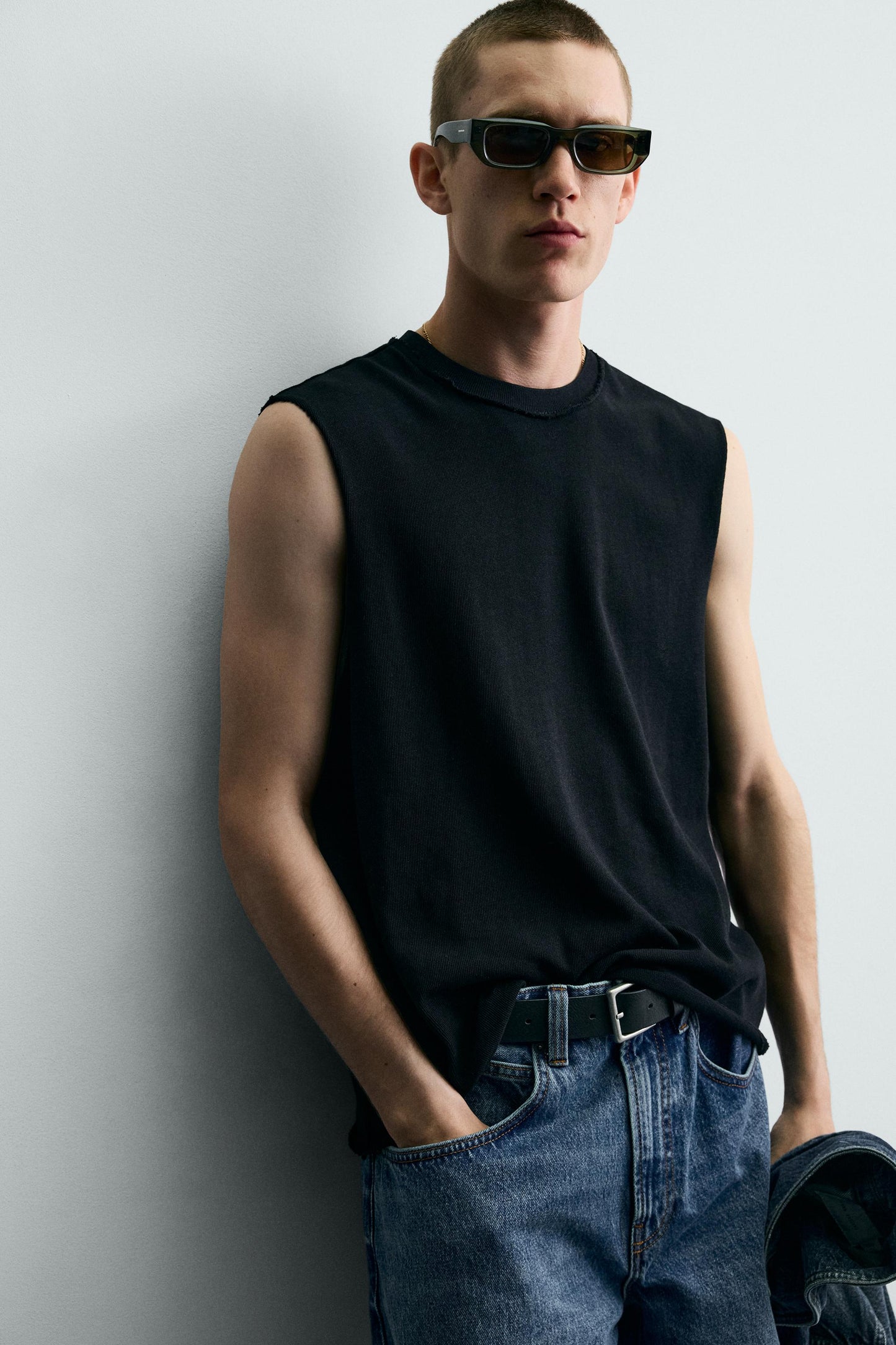 T-SHIRT DE ALÇAS EM MALHA DE ALGODÃO