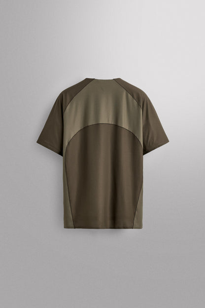 T-SHIRT TÉCNICA ESTRUTURA COLOR BLOCK