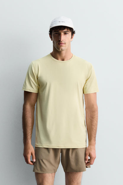 T-SHIRT TÉCNICA BÁSICA