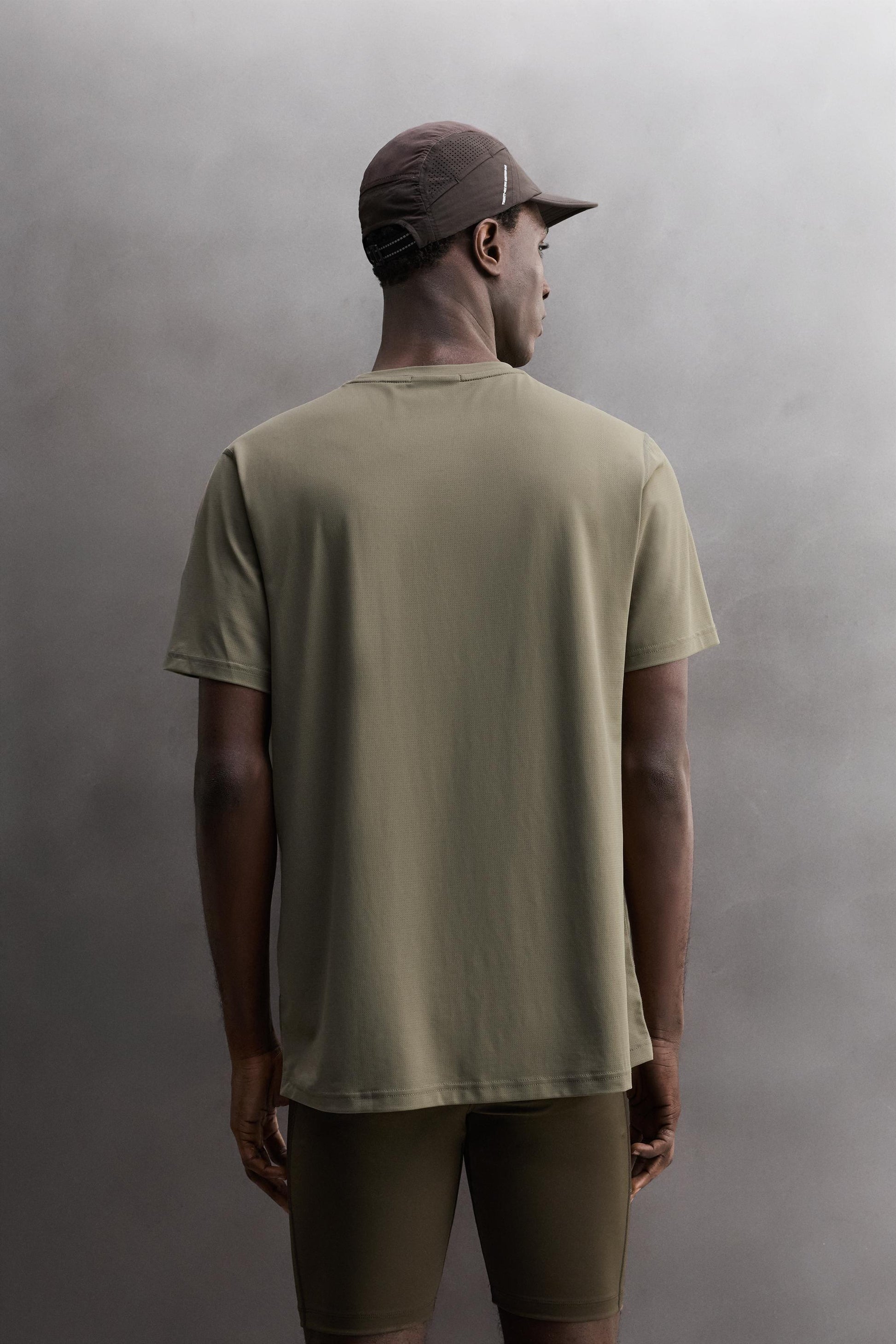 T-SHIRT TÉCNICA BÁSICA