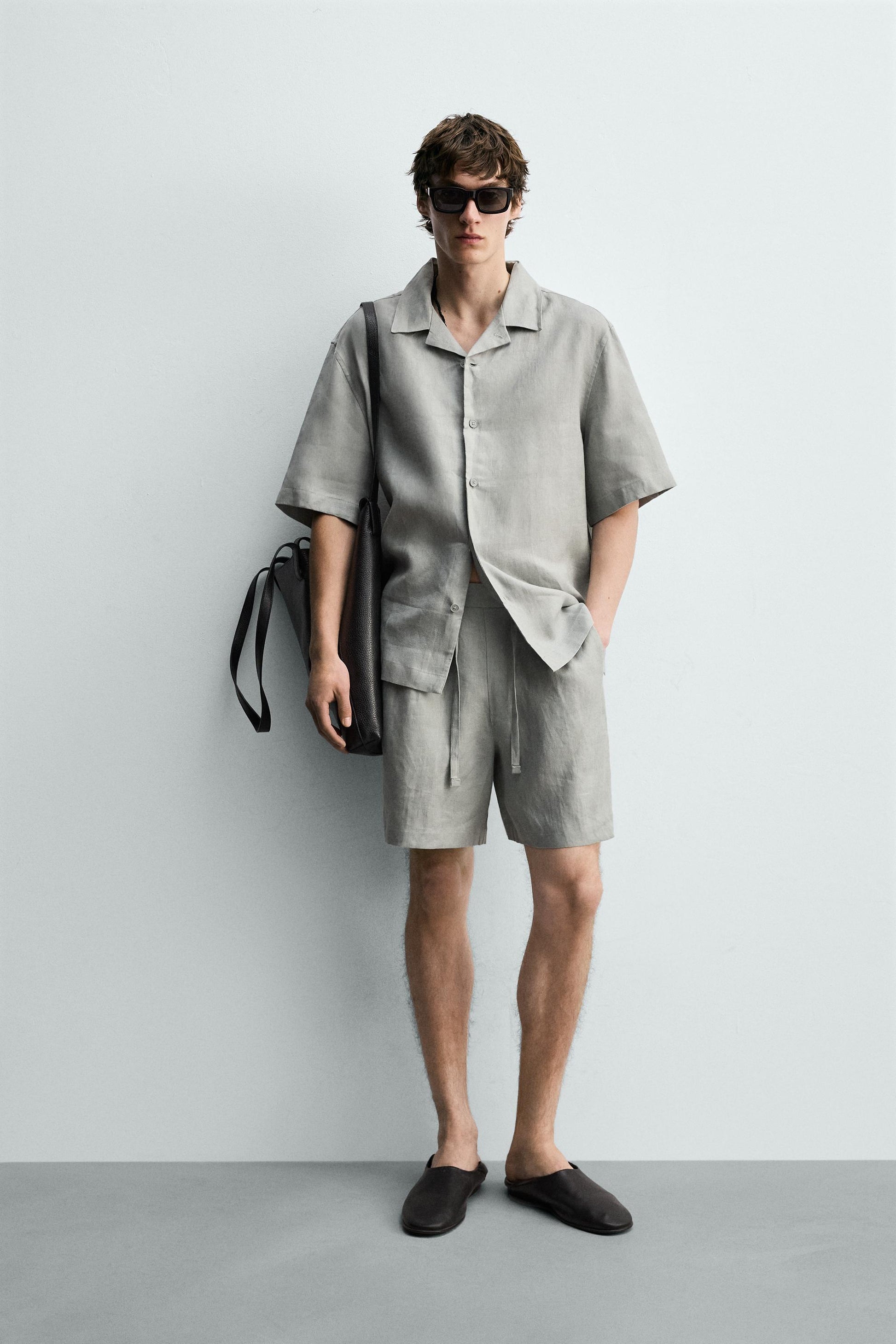 CALÇÕES BERMUDA RELAXED FIT 100% LINHO