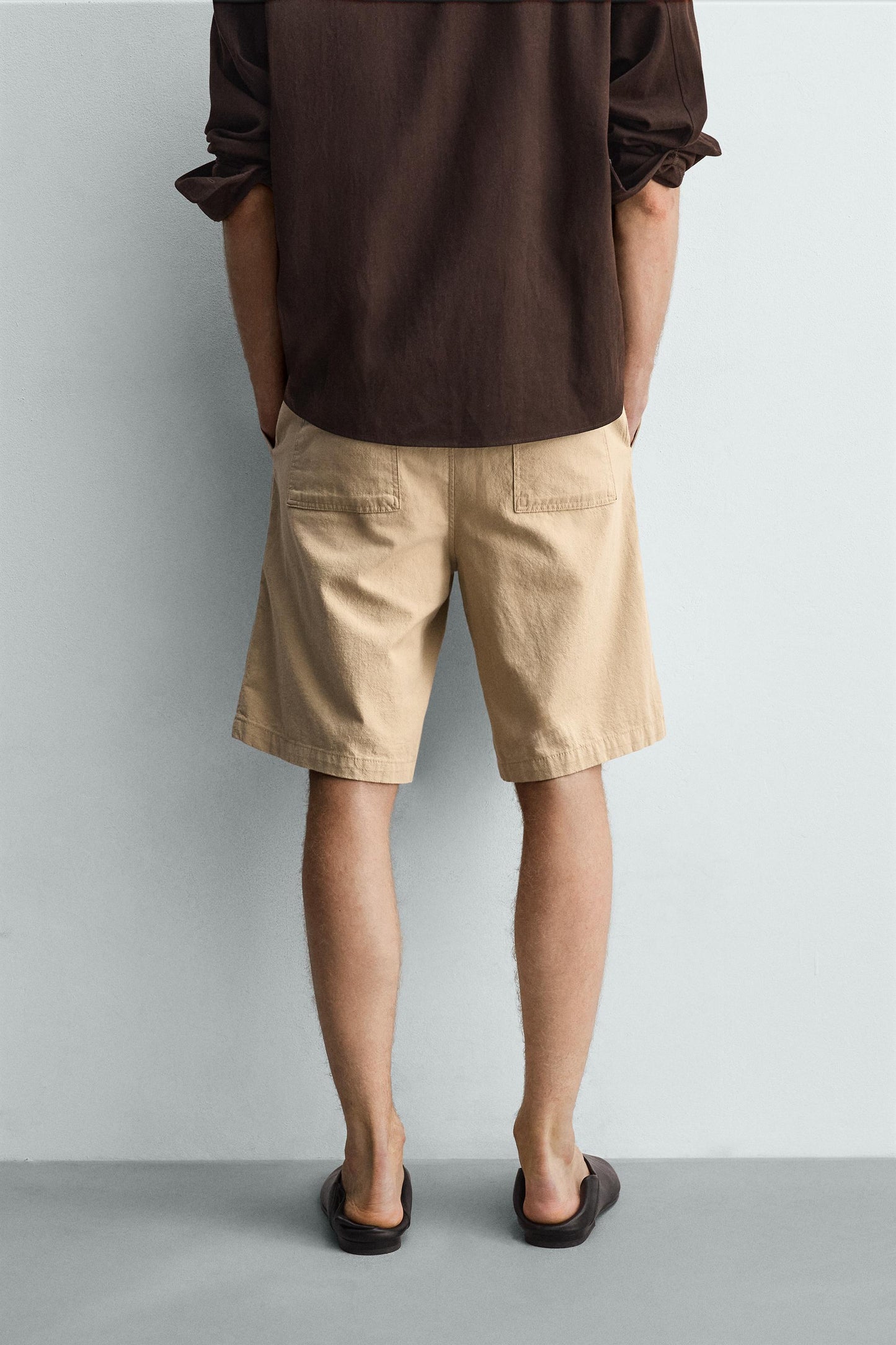CALÇÕES BERMUDA RELAXED FIT COM CINTO