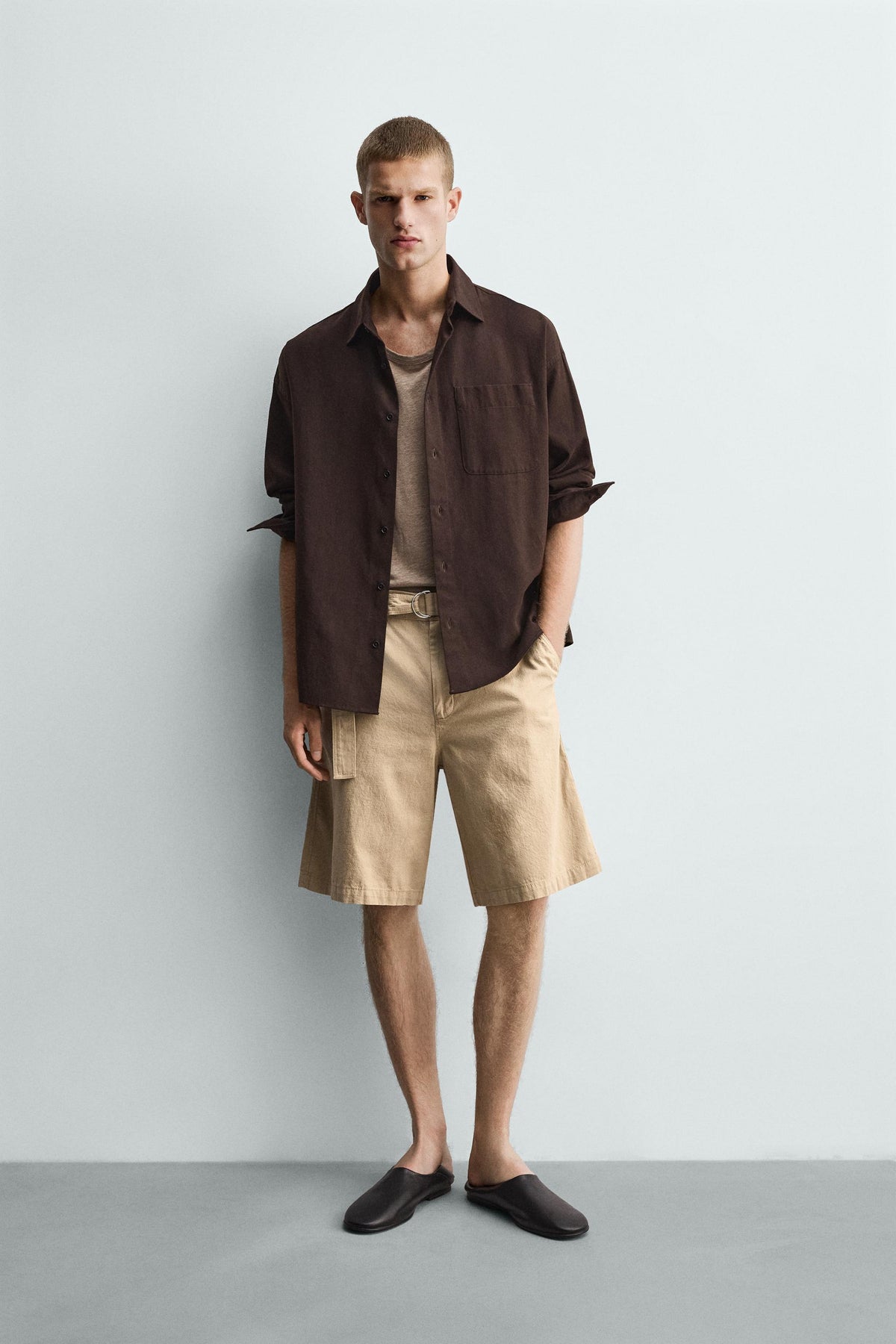 CALÇÕES BERMUDA RELAXED FIT COM CINTO