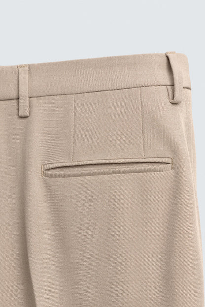 CALÇAS DE FATO SLIM FIT