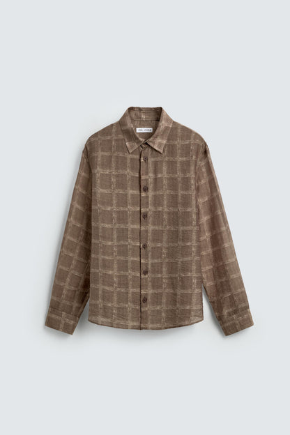 CAMISA SEMITRANSPARENTE AOS QUADRADOS