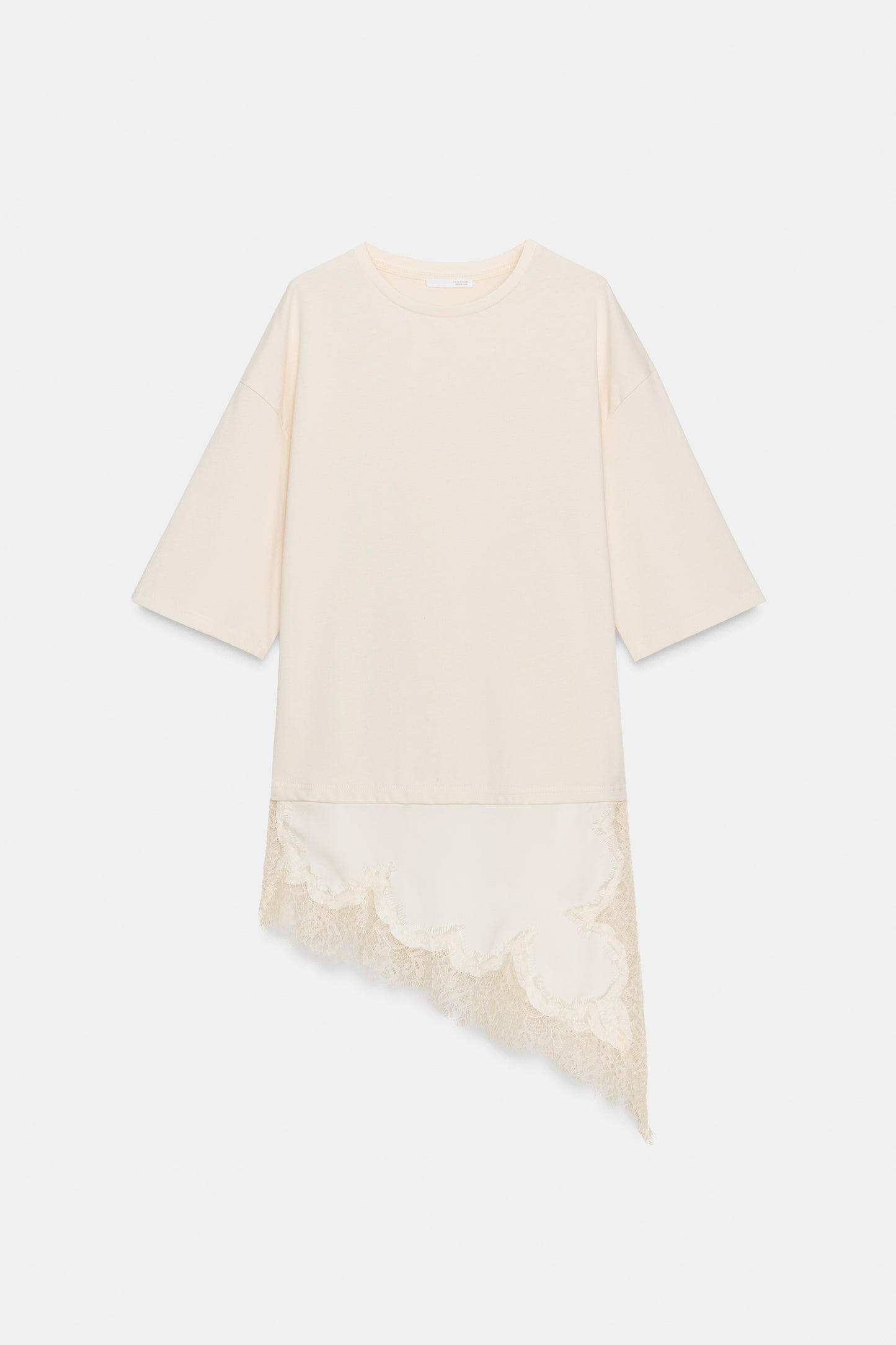 T-SHIRT COMBINADA COM RENDA - Cru