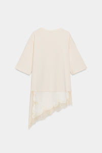 T-SHIRT COMBINADA COM RENDA - Cru