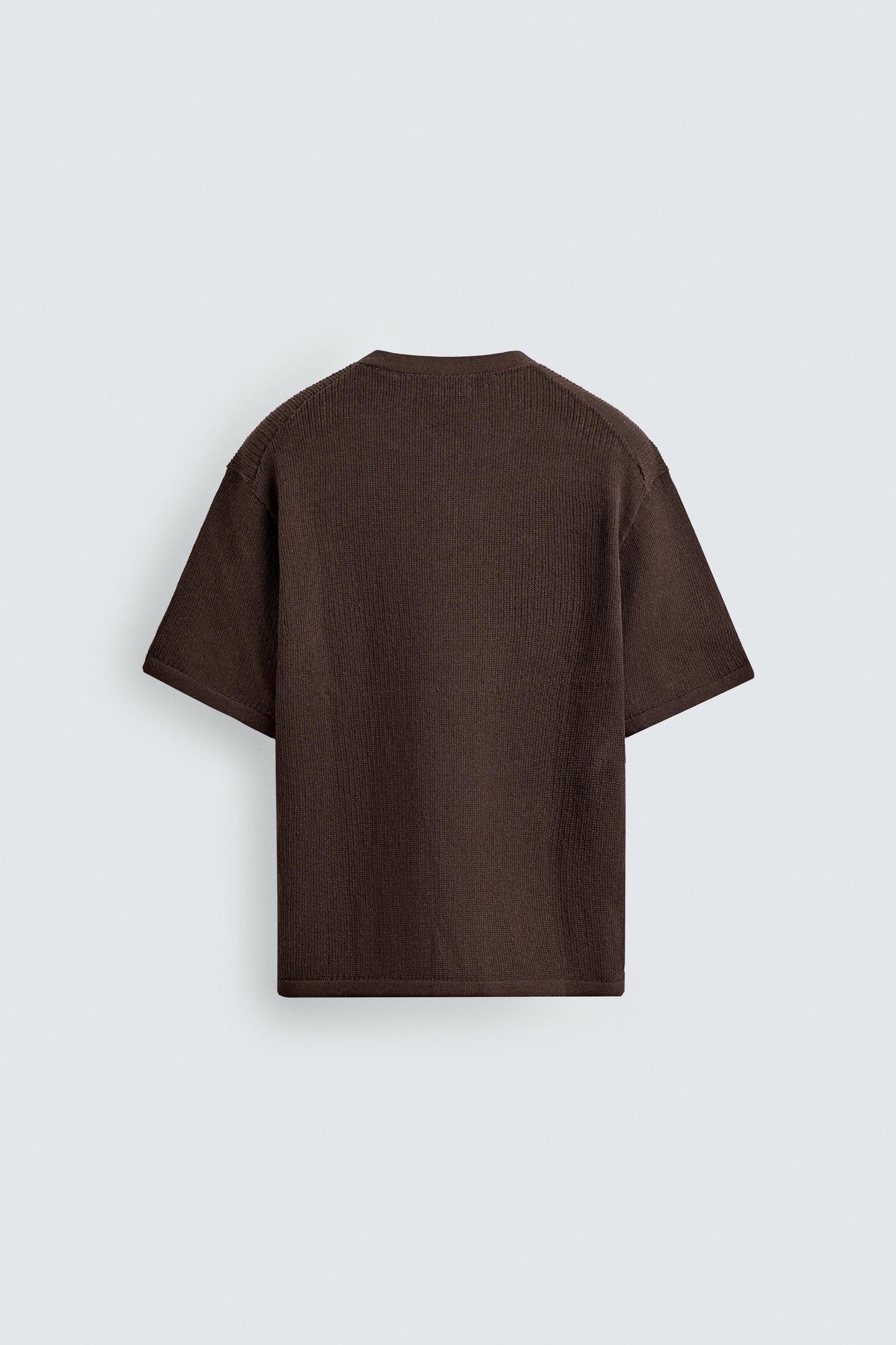 T-SHIRT DE MALHA COM DECOTE DE BOTÕES EM ALGODÃO-LINHO
