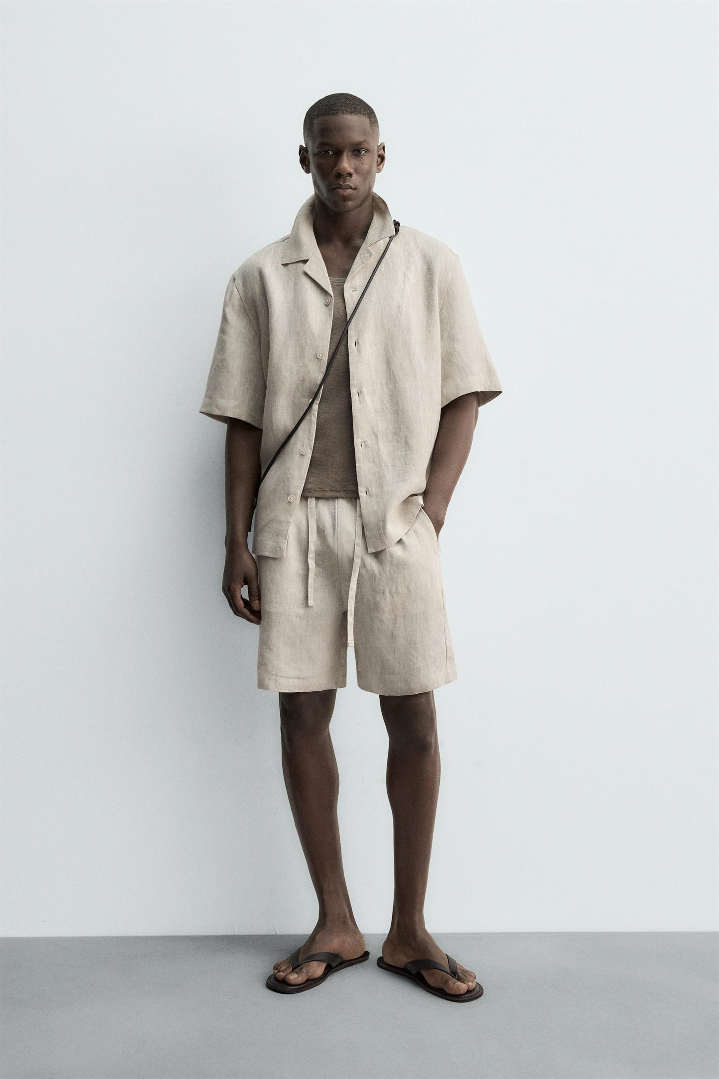 CALÇÕES BERMUDA RELAXED FIT 100% LINHO