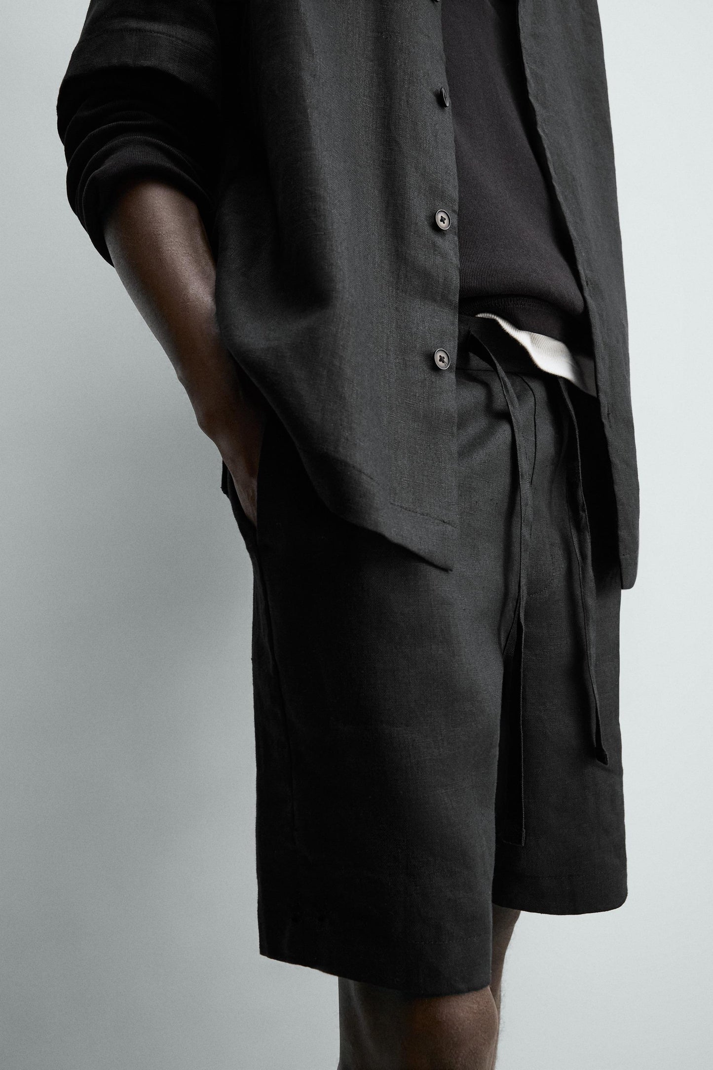 CALÇÕES BERMUDA RELAXED FIT 100% LINHO