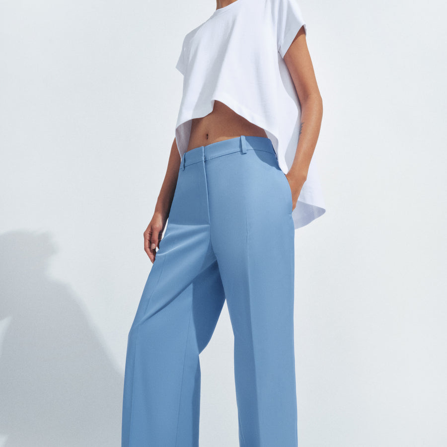Azul
