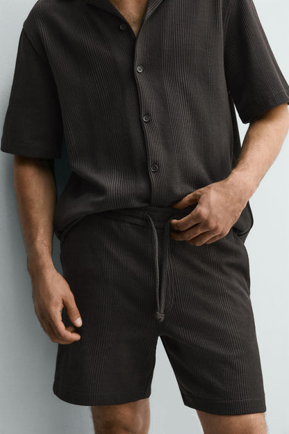 CALÇÕES BERMUDA RELAXED FIT COM ESTRUTURA