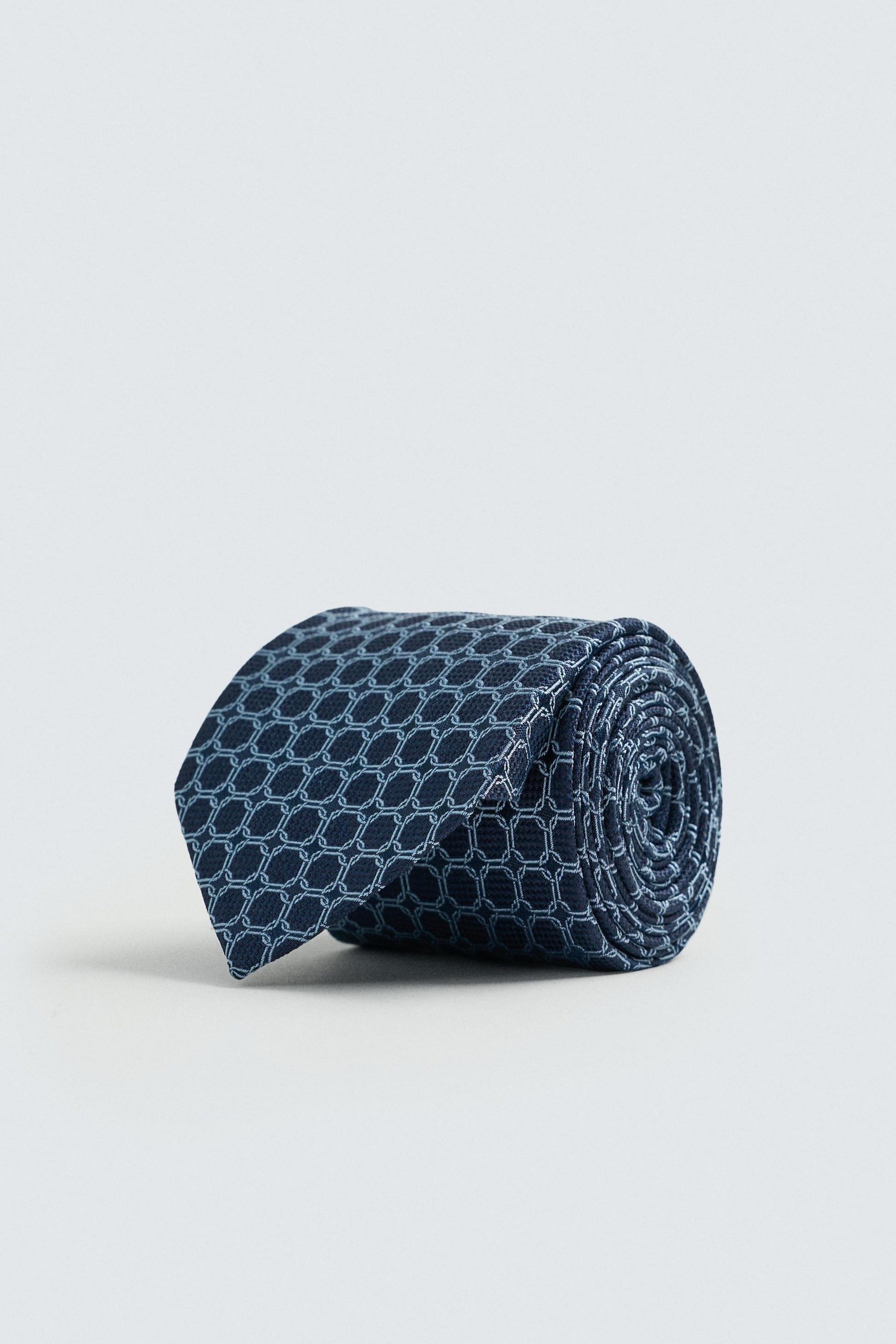 GRAVATA 100% SEDA JACQUARD GEOMÉTRICO