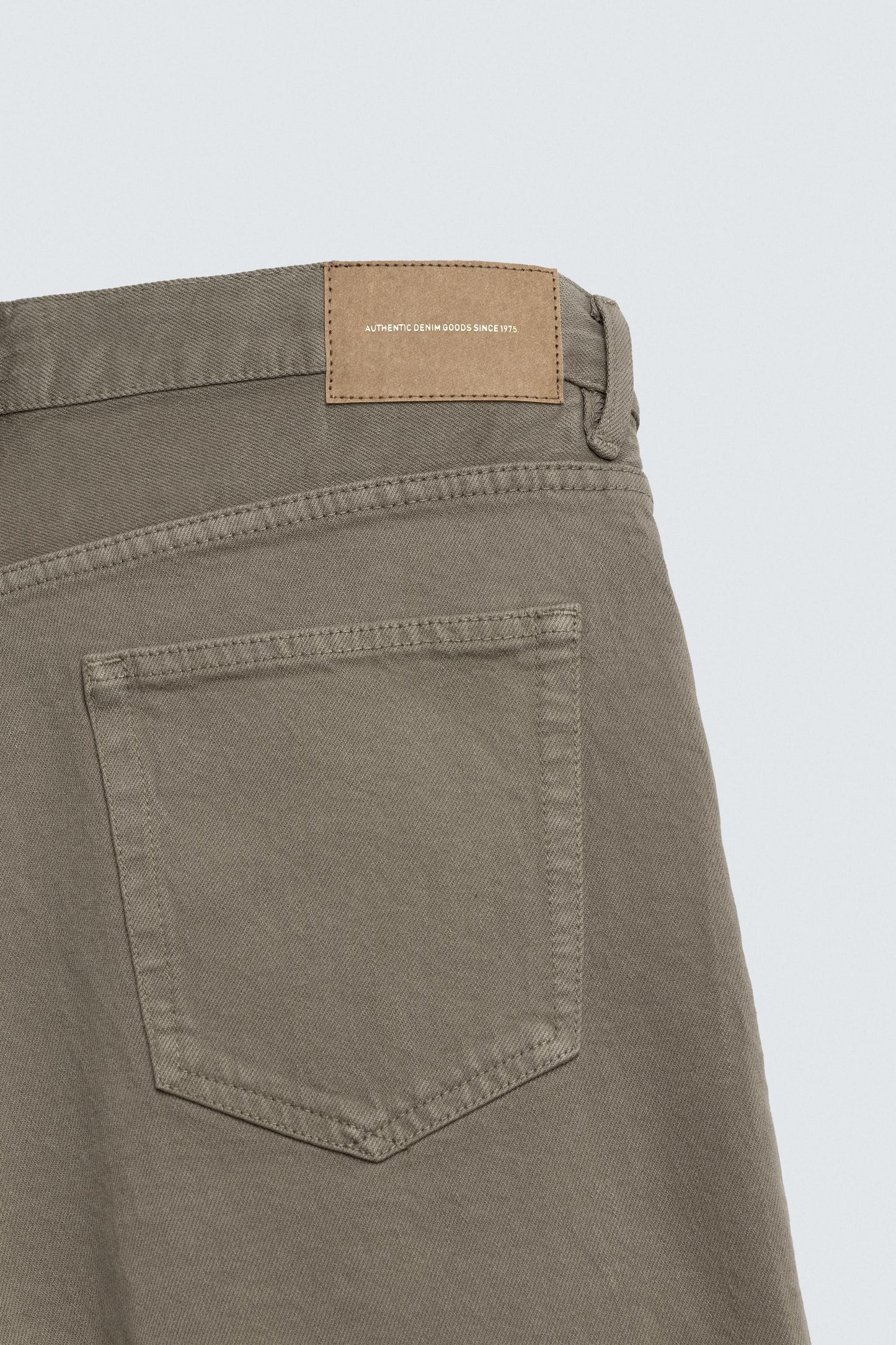 CALÇÕES BERMUDA DENIM REGULAR FIT