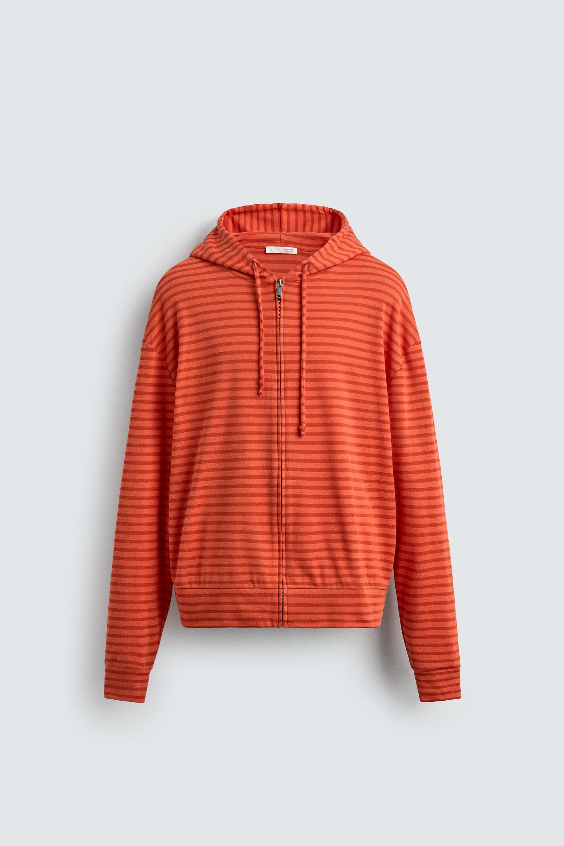 SWEATSHIRT COM CAPUZ E RISCAS