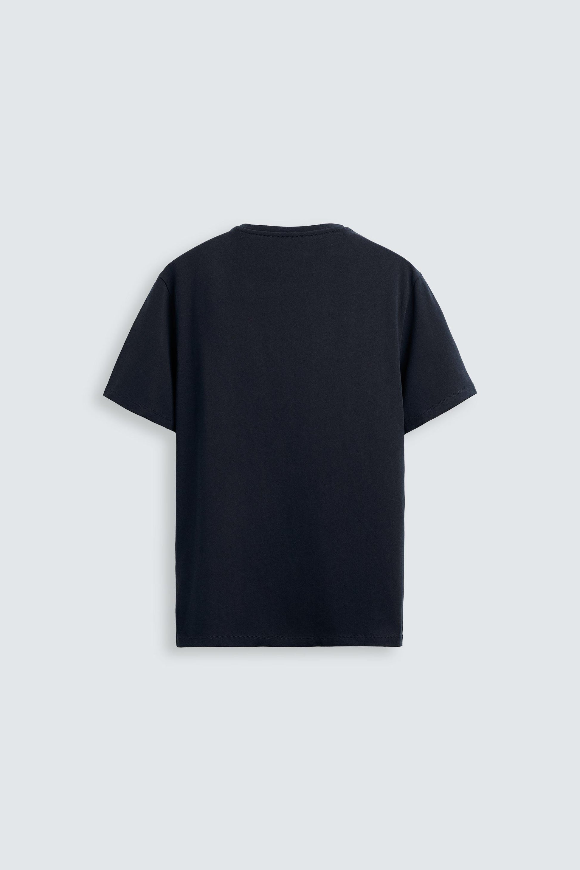 T-SHIRT SLIM FIT BÁSICA /01