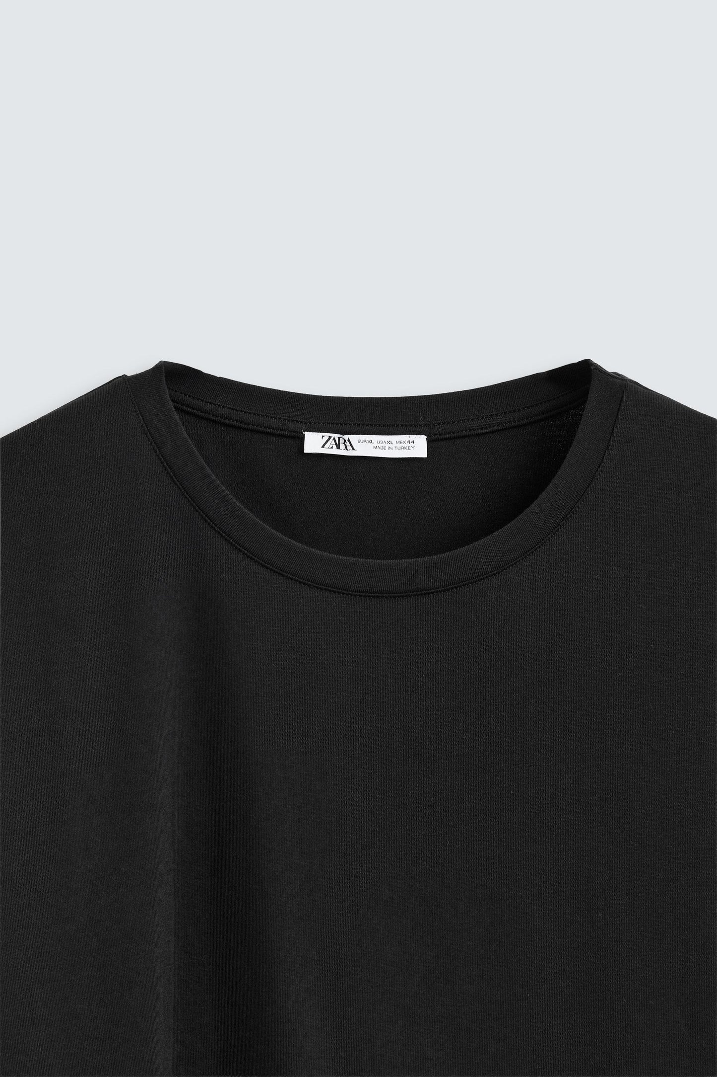 T-SHIRT SLIM FIT BÁSICA /01