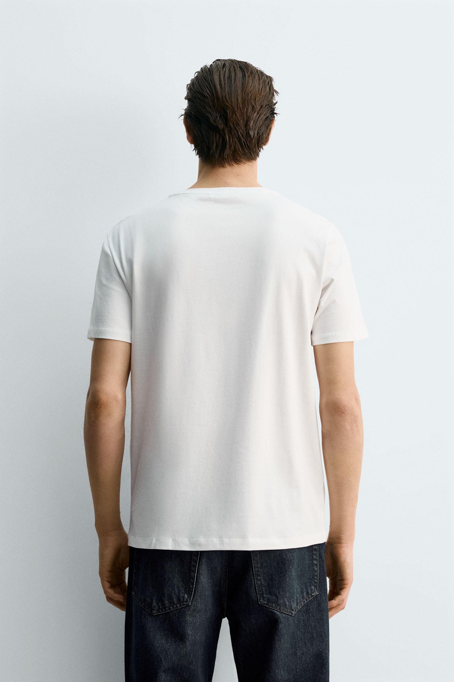 T-SHIRT SLIM FIT BÁSICA /01