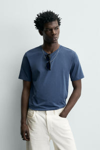 T-SHIRT SLIM FIT BÁSICA /01